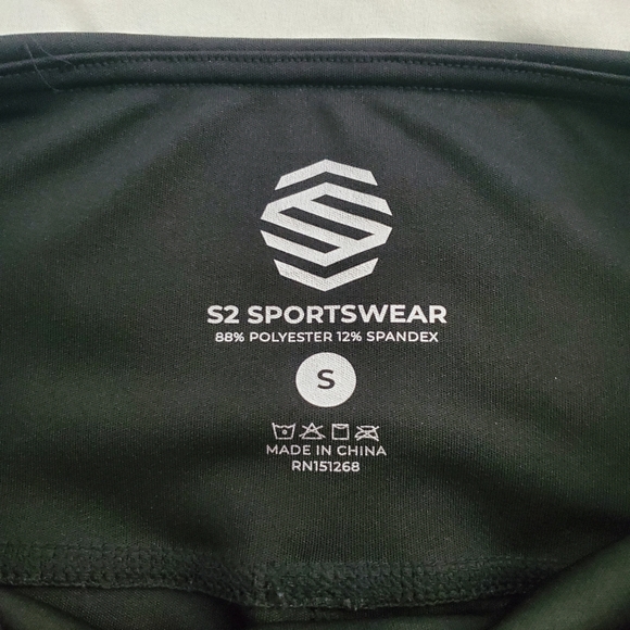 S2 Sportswear Womens Black Capri Crisscross Workout Leggings - Picture 4 of 8